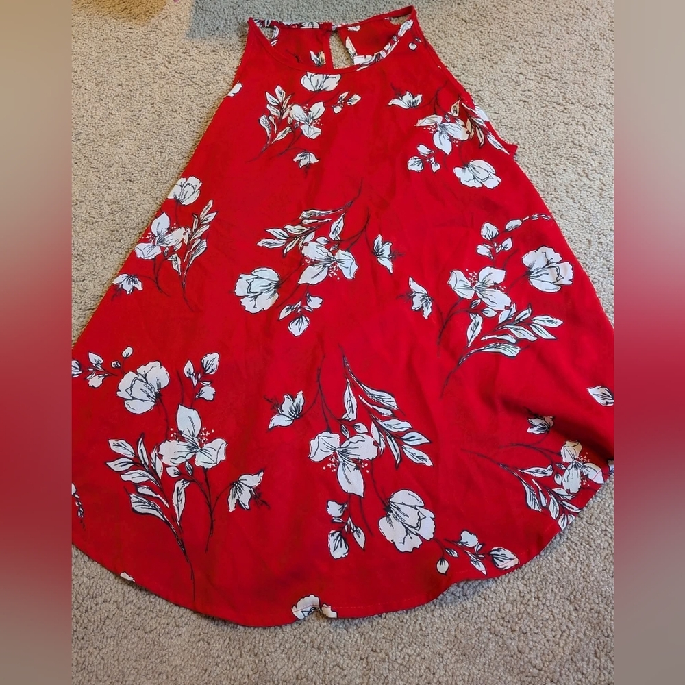 Cherish Red Floral Tank Top Size Small